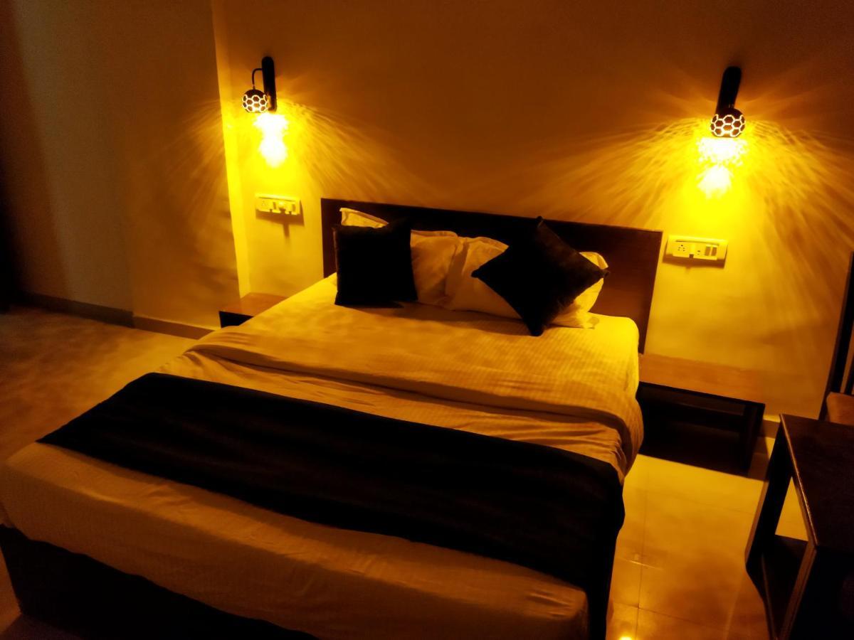 Hotel Rain Sky Inn Lonavla Exterior foto